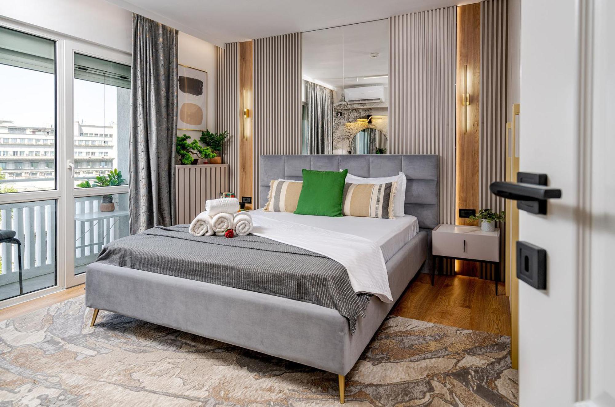 Romana Vibe Elegance In The Heart Of The City Bucharest Exterior photo