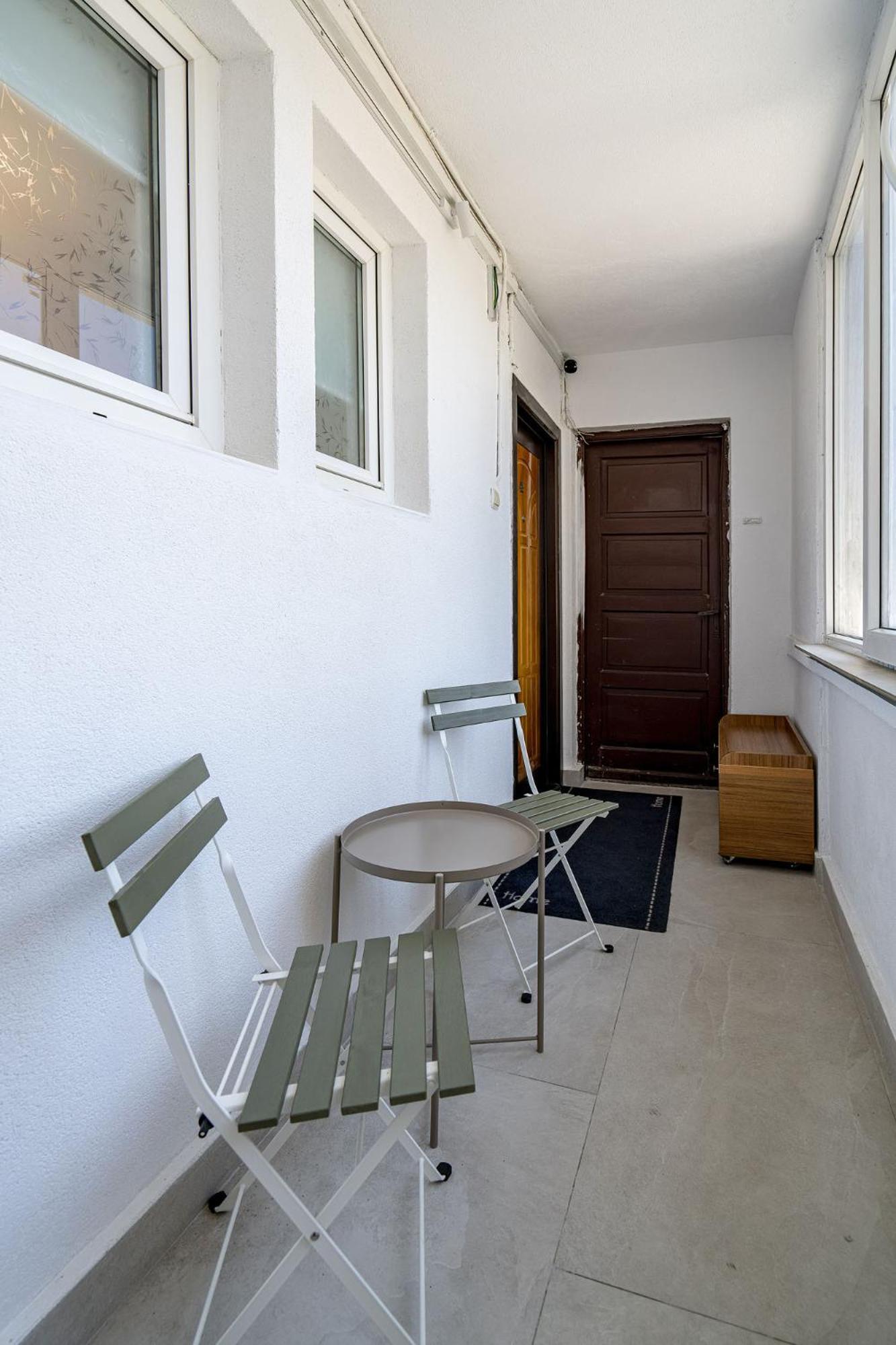 Romana Vibe Elegance In The Heart Of The City Bucharest Exterior photo